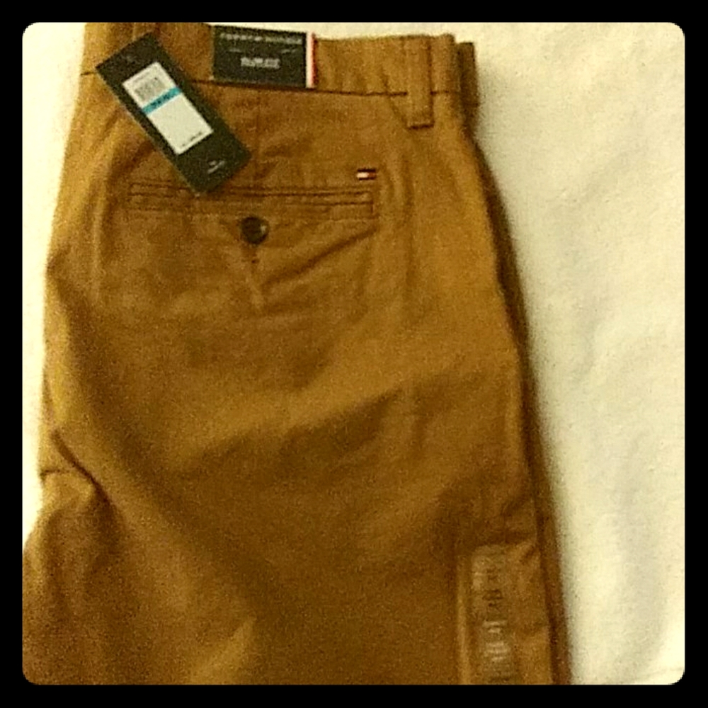 Men's khakis